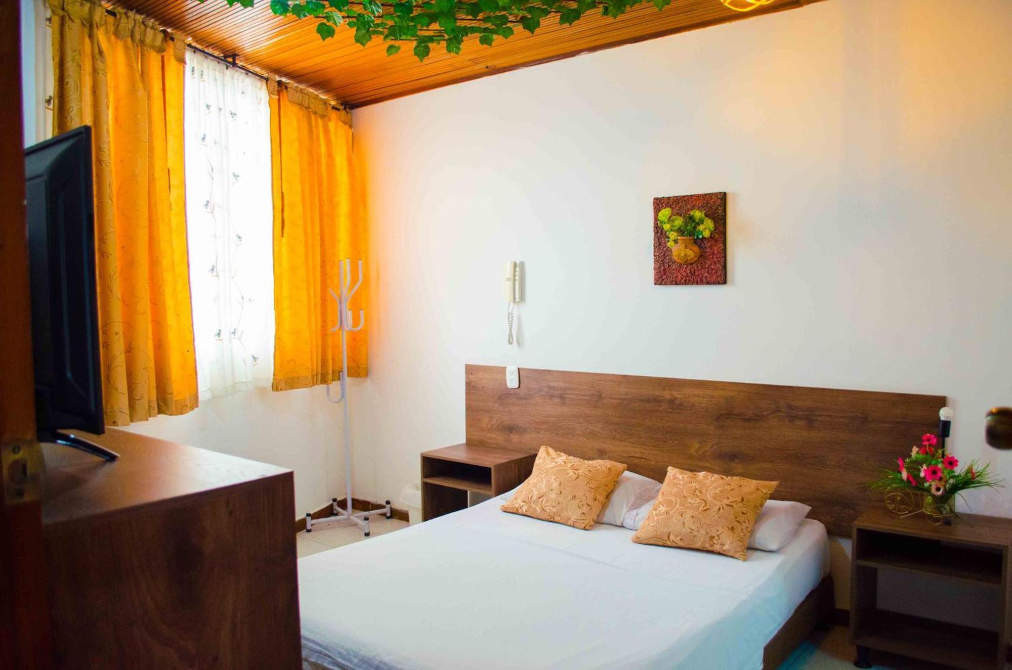 Hotel Elimar 吉拉尔多特 外观 照片